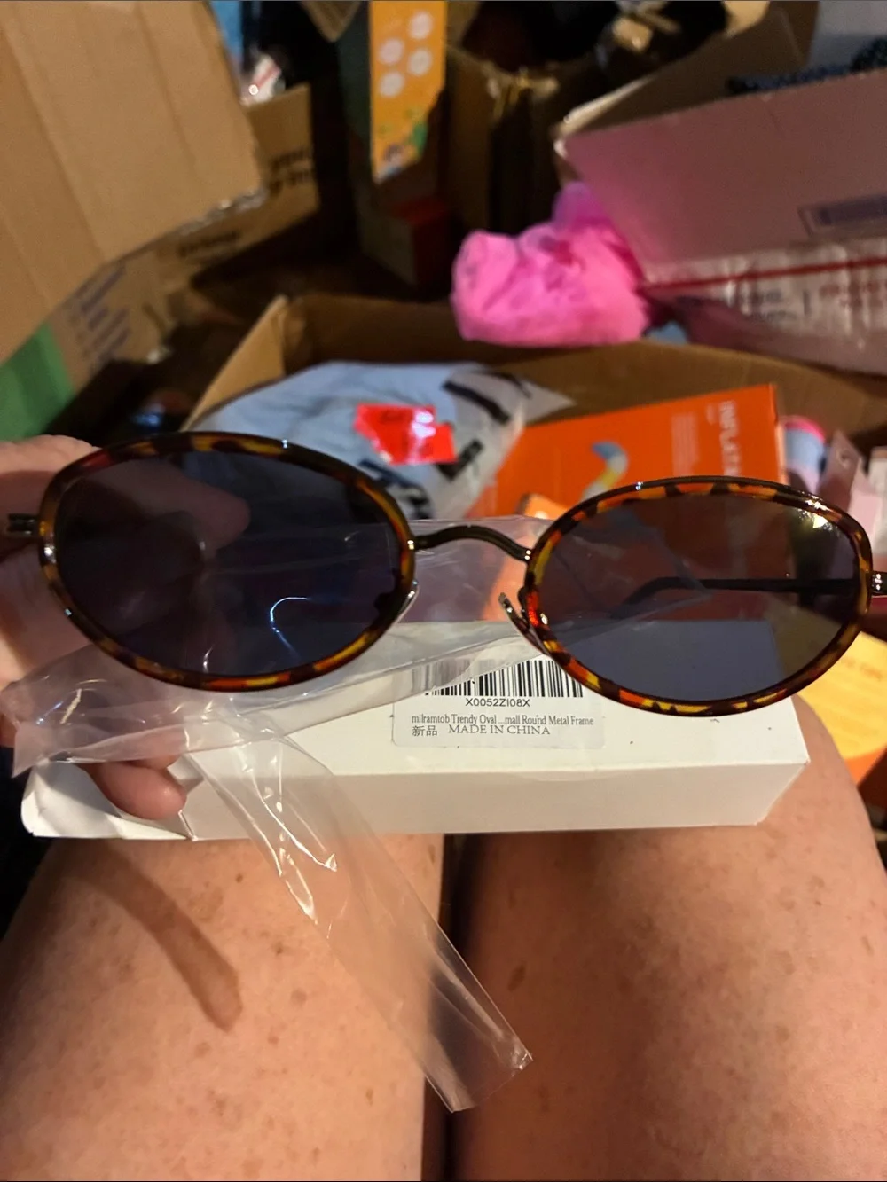 Men's Tortoiseshell Oval Sunglasses - Black Lenses